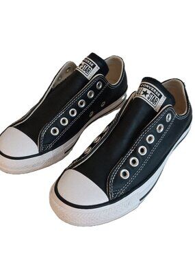 Converse All Star Black Leather Low Top Sneakers • Women’s 6 / Men’s 4 • EUC